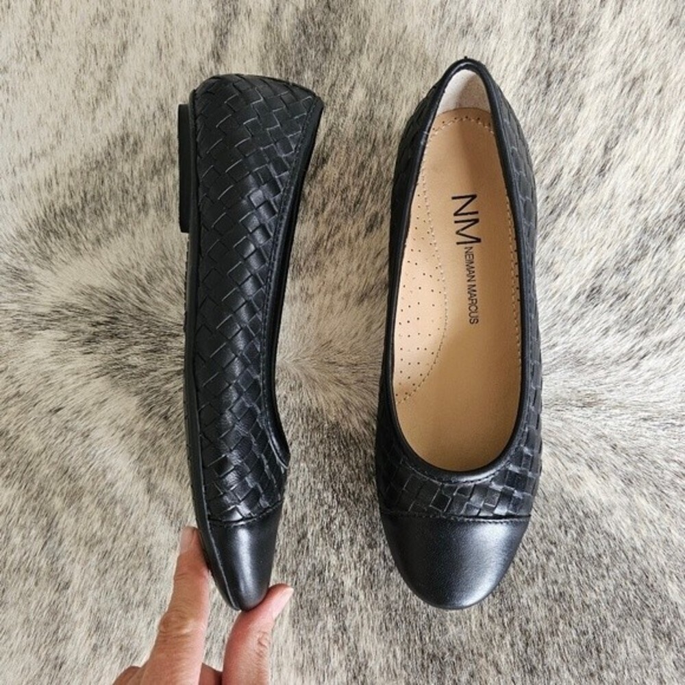 Neiman Marcus Silex Napa Leather Woven Braided Black Flats Shoes - Picture 2 of 11